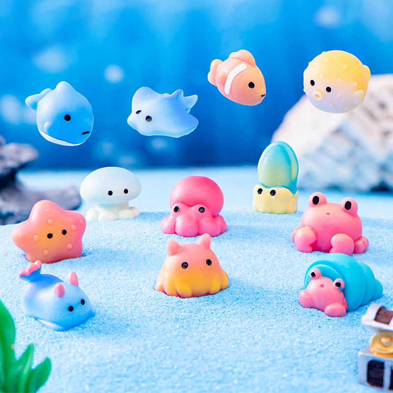 Marine Aquarium & Regional Centre - Marine Animals Figurine Dolphin Octopus Jellyfish